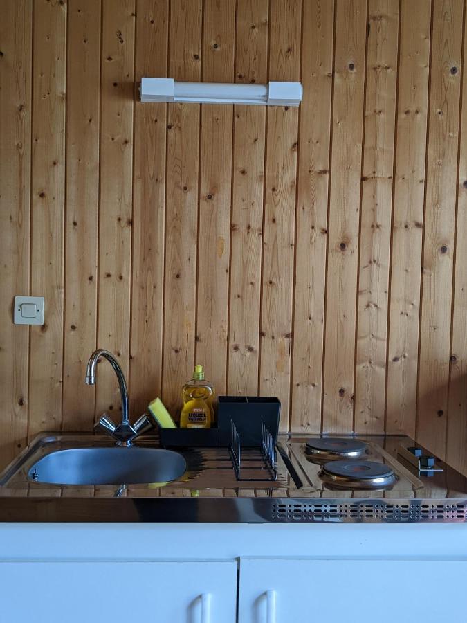 Au Petit Chalet D'Illiers Combray - Salle D'Eau Uniquement Zewnętrze zdjęcie