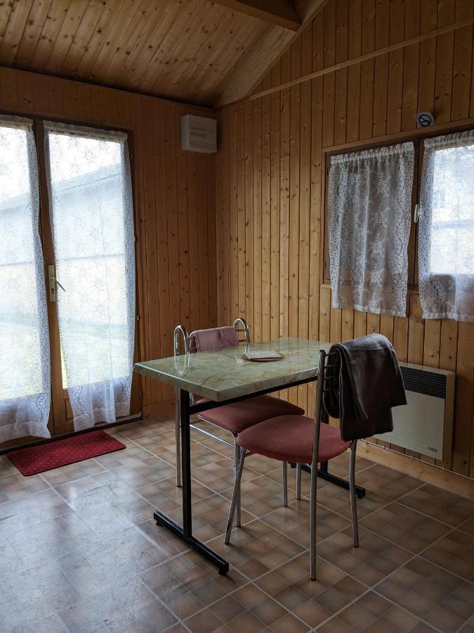 Au Petit Chalet D'Illiers Combray - Salle D'Eau Uniquement Zewnętrze zdjęcie